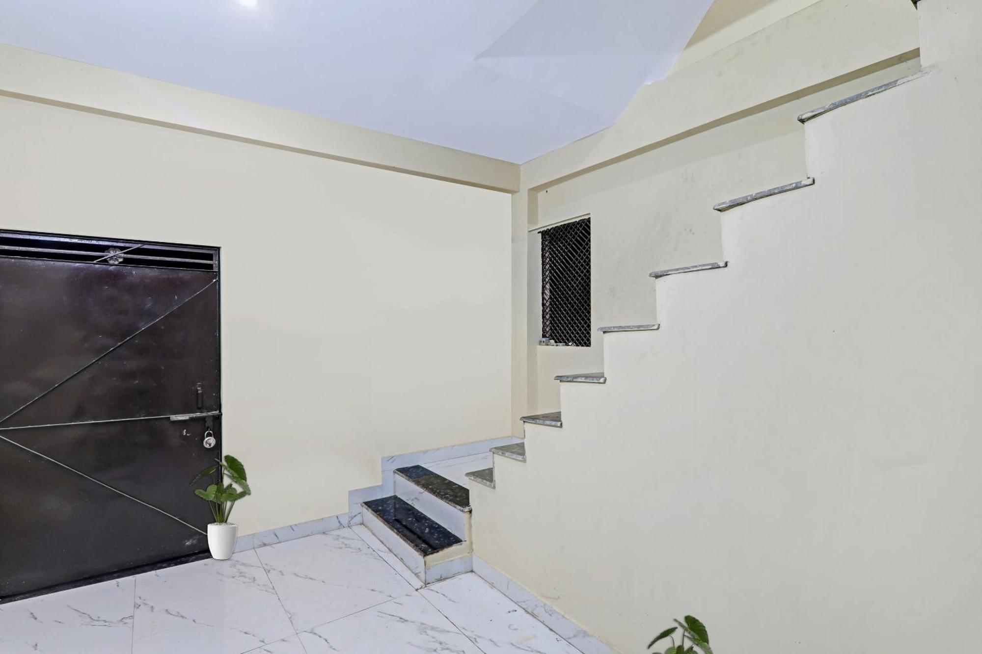 Hotel O Sai Galaxy Hotel & Restaurant Kanpur Exterior foto